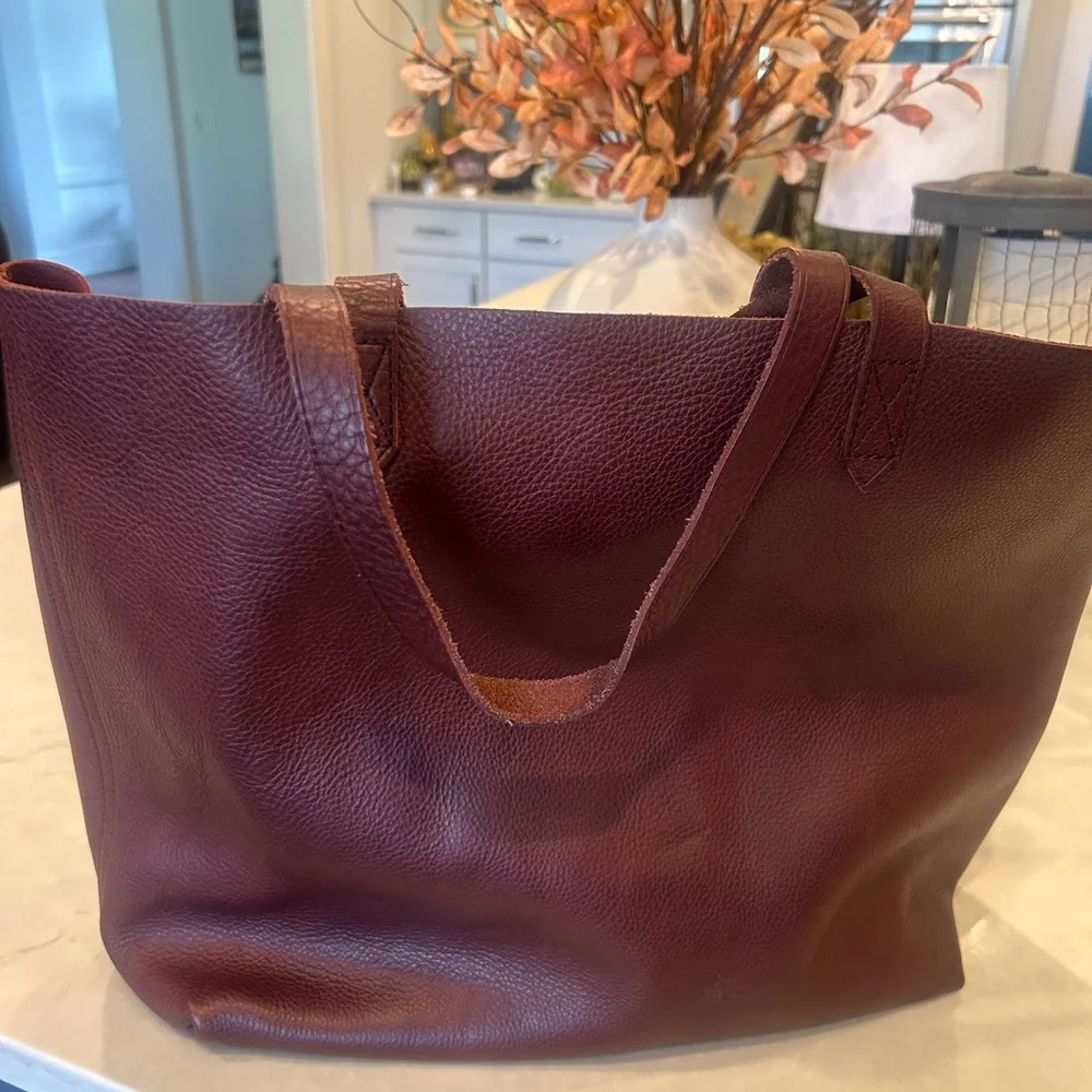 Madewell Burgundy Leather Tote Bag - Picture 2 of 11